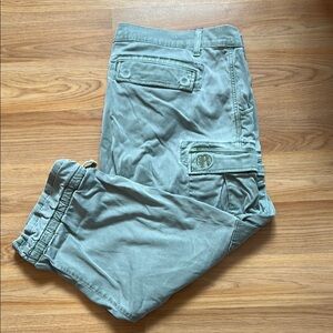 Rich & Skinny Capri Cargo Pants